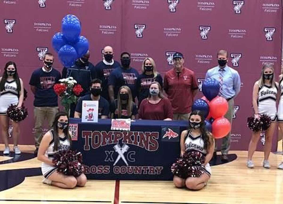 Katy ISD students celebrate early signing day