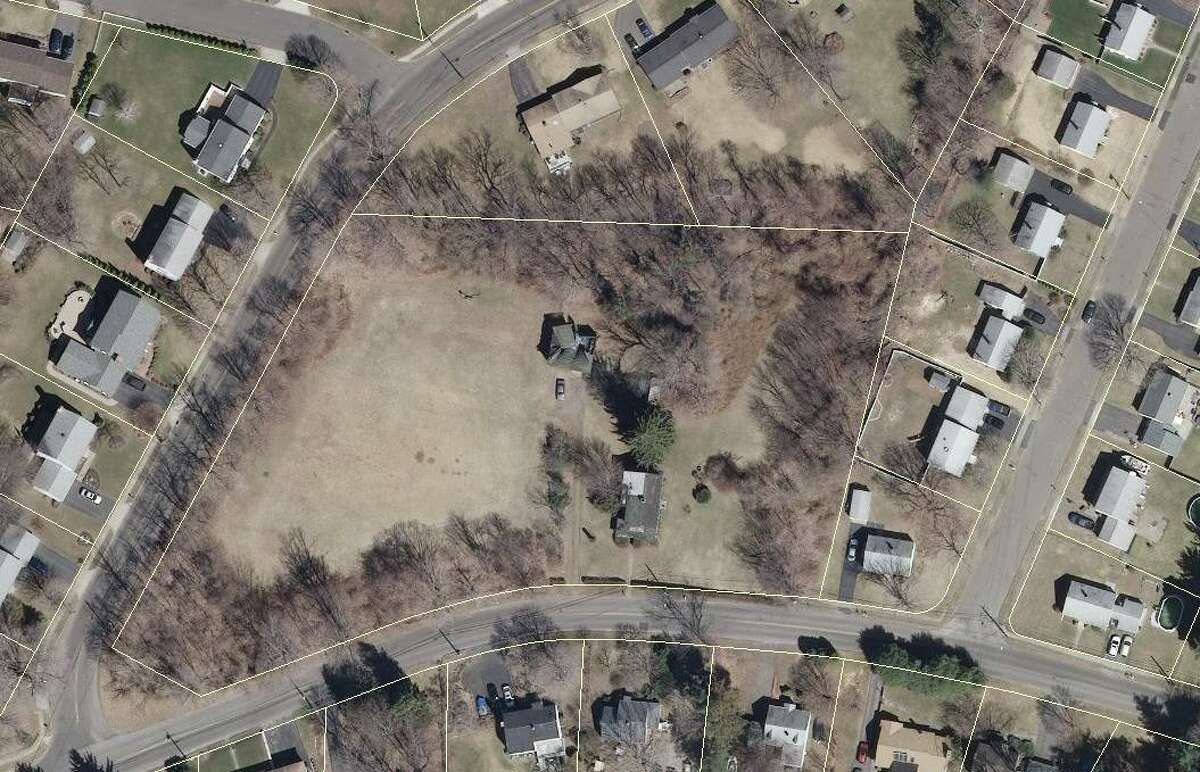 There is a planned public hearing for a six-lot subdivision at 1314 Naugatuck Ave., located at the corner of West Rutland Road in Milford.