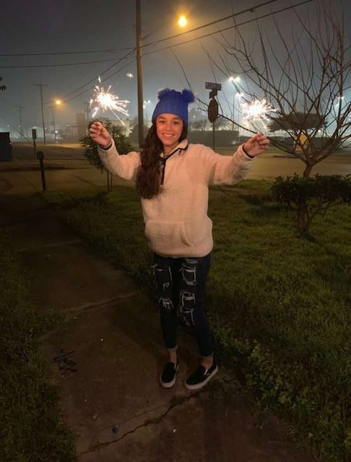 Alexa Denice Montez, 16, celebrated her last New Year’s Day with her father’s family in 2019, watching fireworks and lighting sparklers.