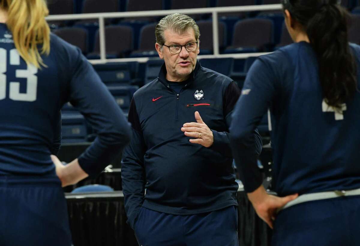 UConn coach Geno Auriemma talks to his players during practice the day before the Albany Regional of the NCAA Tournament in 2019.