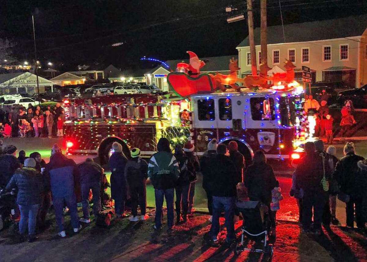 Branford Ct Christmas Parade 2022 New Fairfield To Extend Holiday Parade Route For Social Distancing