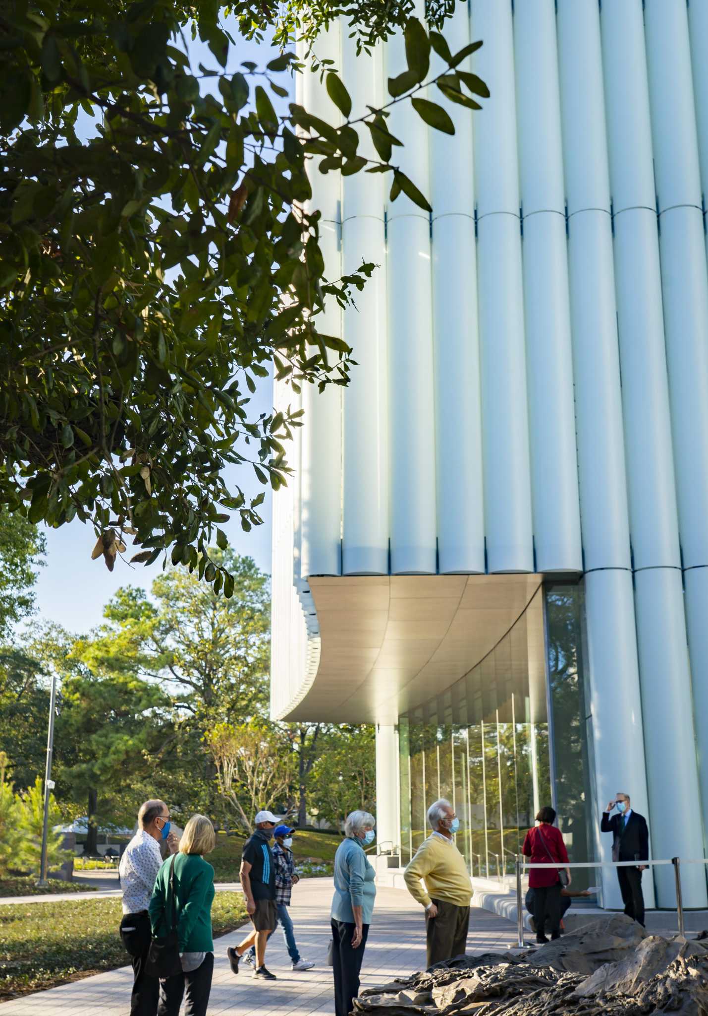 Opinion A beautiful series of tubes — Houston glows on national stage