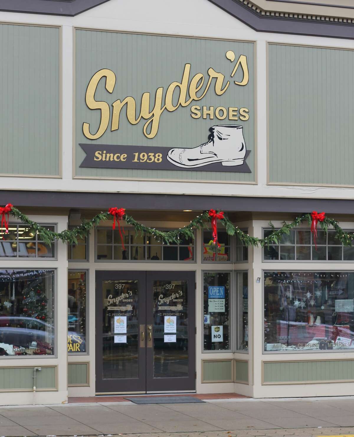 'Make a plan to shop locally' Manistee businesses offer personalized