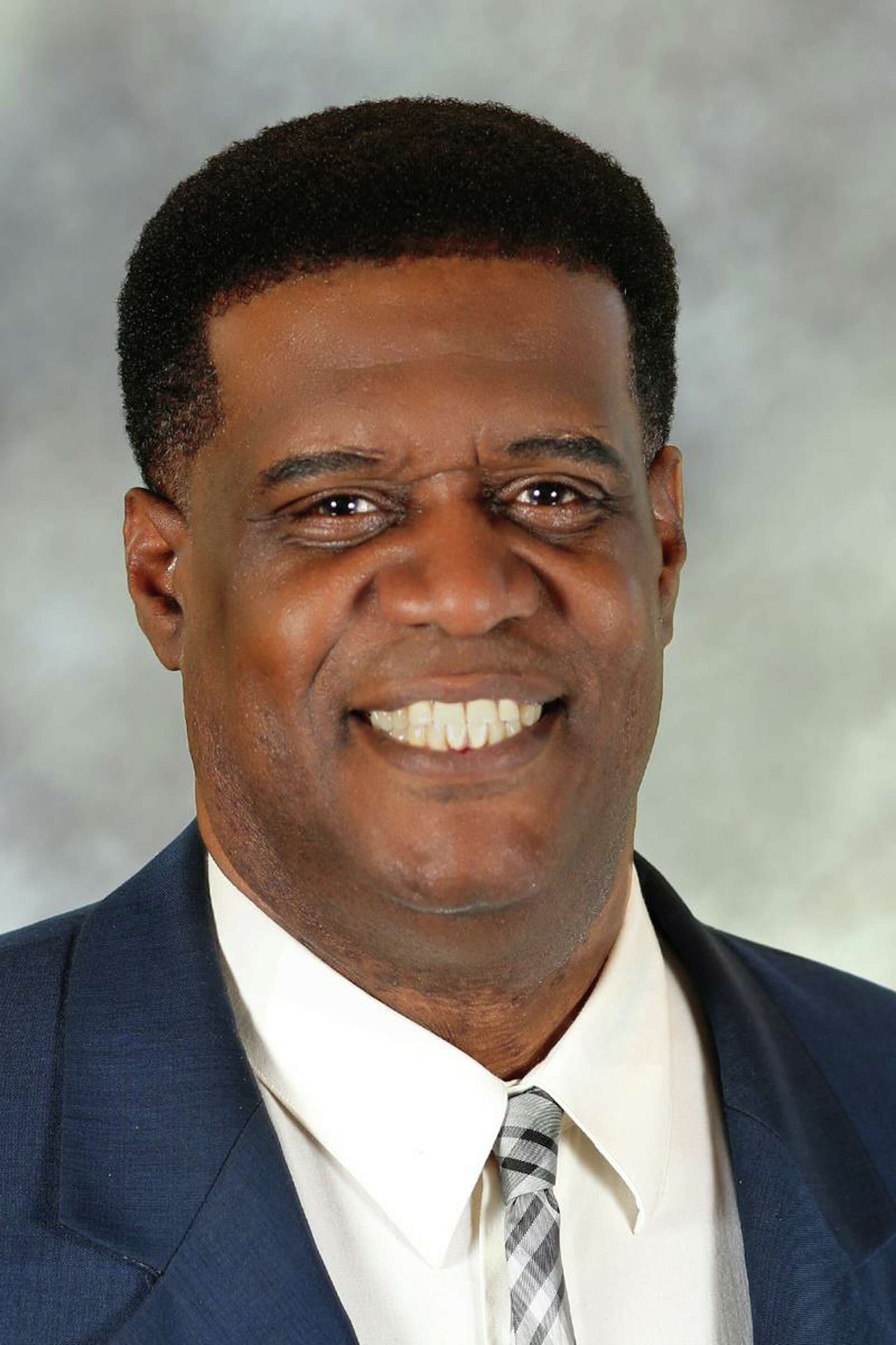 Former McMahon basketball star Paul Atkins dead at 60