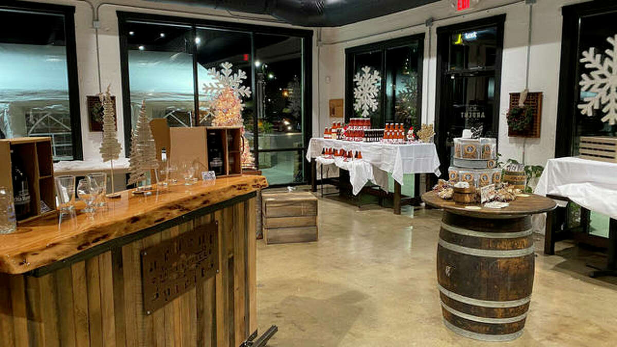 Old Herald Brewery & Distillery brings Christmas cheer to Collinsville