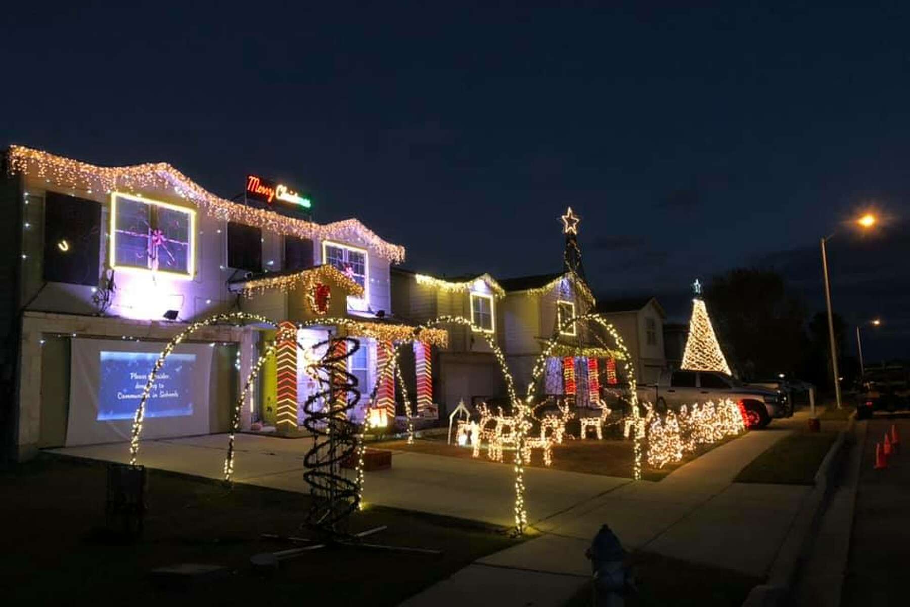 Neighborhoods With Best Christmas Lights 2022 Near New Albany In A New Braunfels Home Says It's Ready To Put On Its Annual Christmas Lights  Show