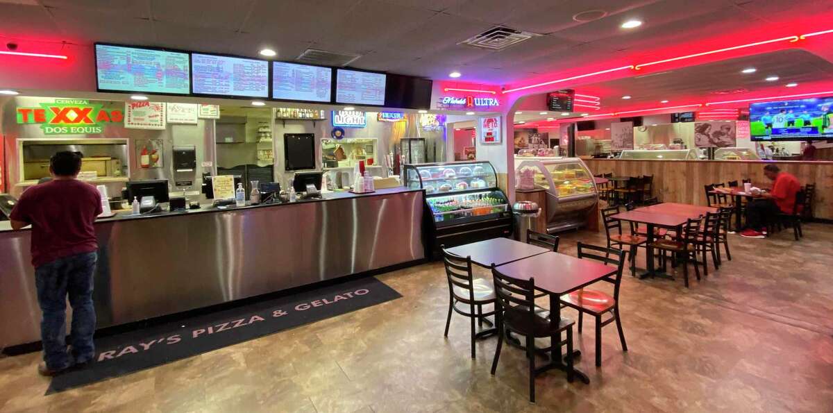 52 Weeks of Pizza: Ray’s Pizzaria restaurant makes a giant pie that’s ...