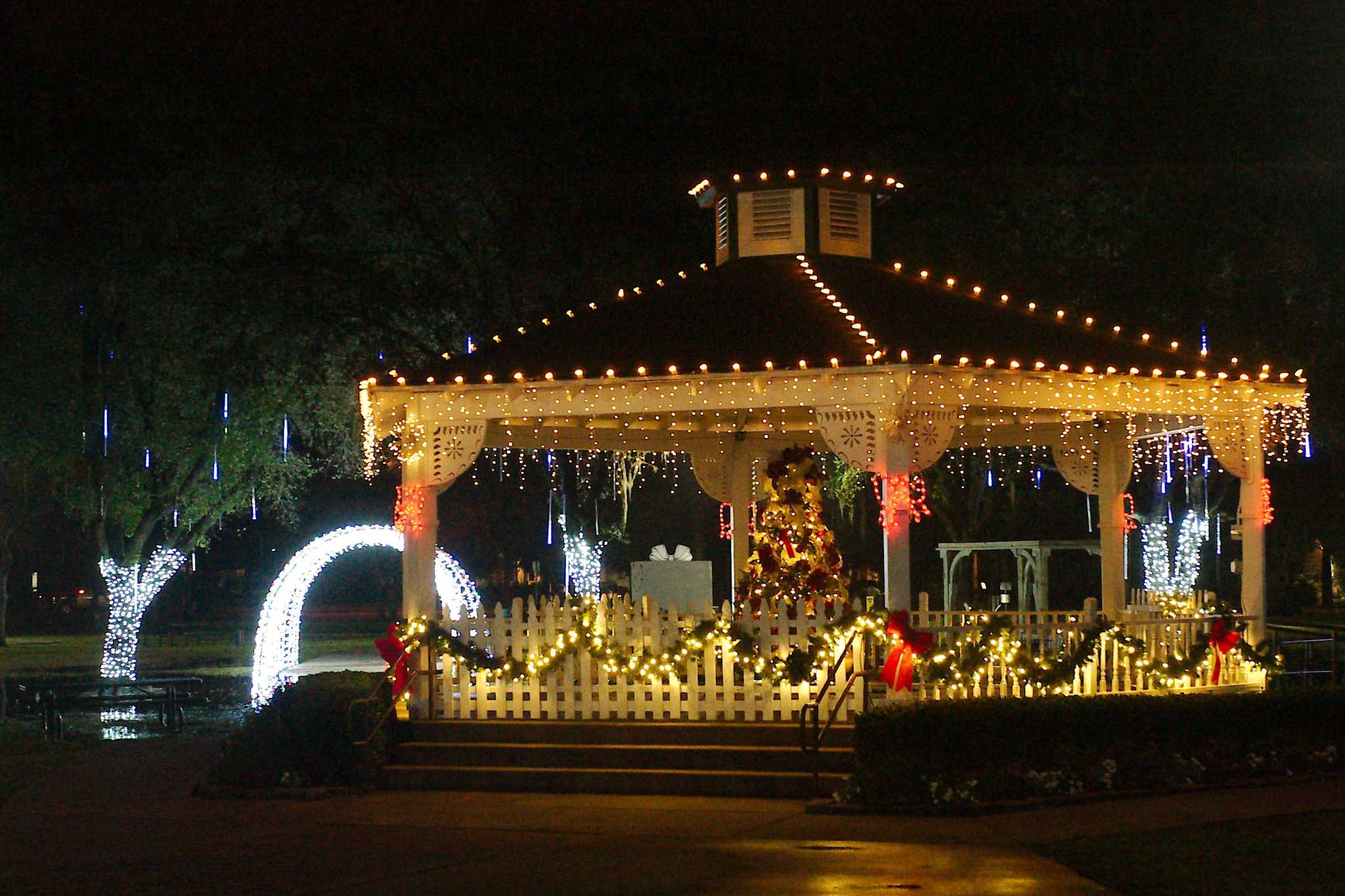 Homes festooned with lights throughout Friendswood