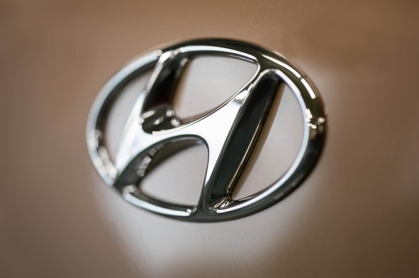 Hyundai Recalls 471k More Suvs Tells Owners To Park Outside