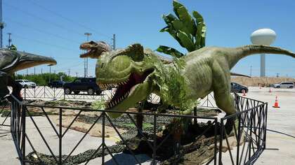 Jurassic Quest brings educational fun to Katy Mills ...