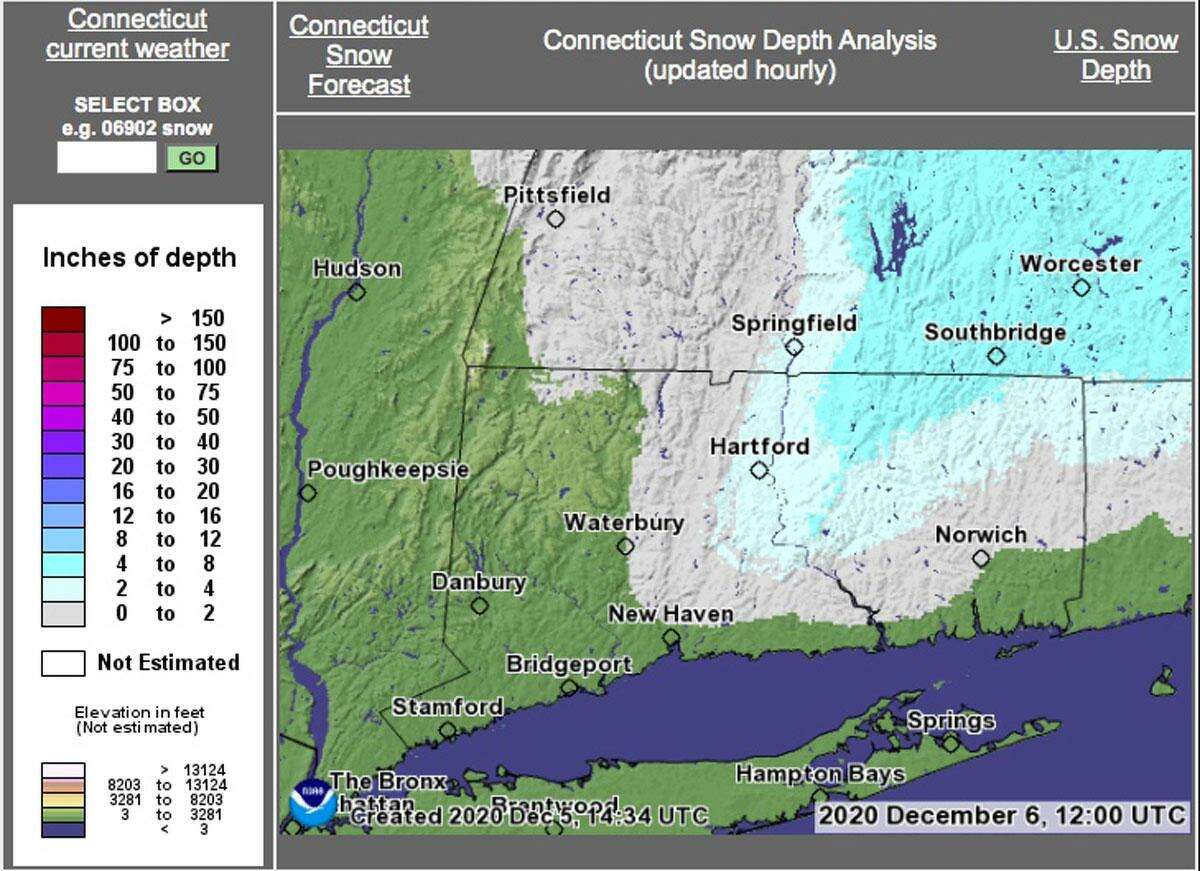 More than 150 without power in CT