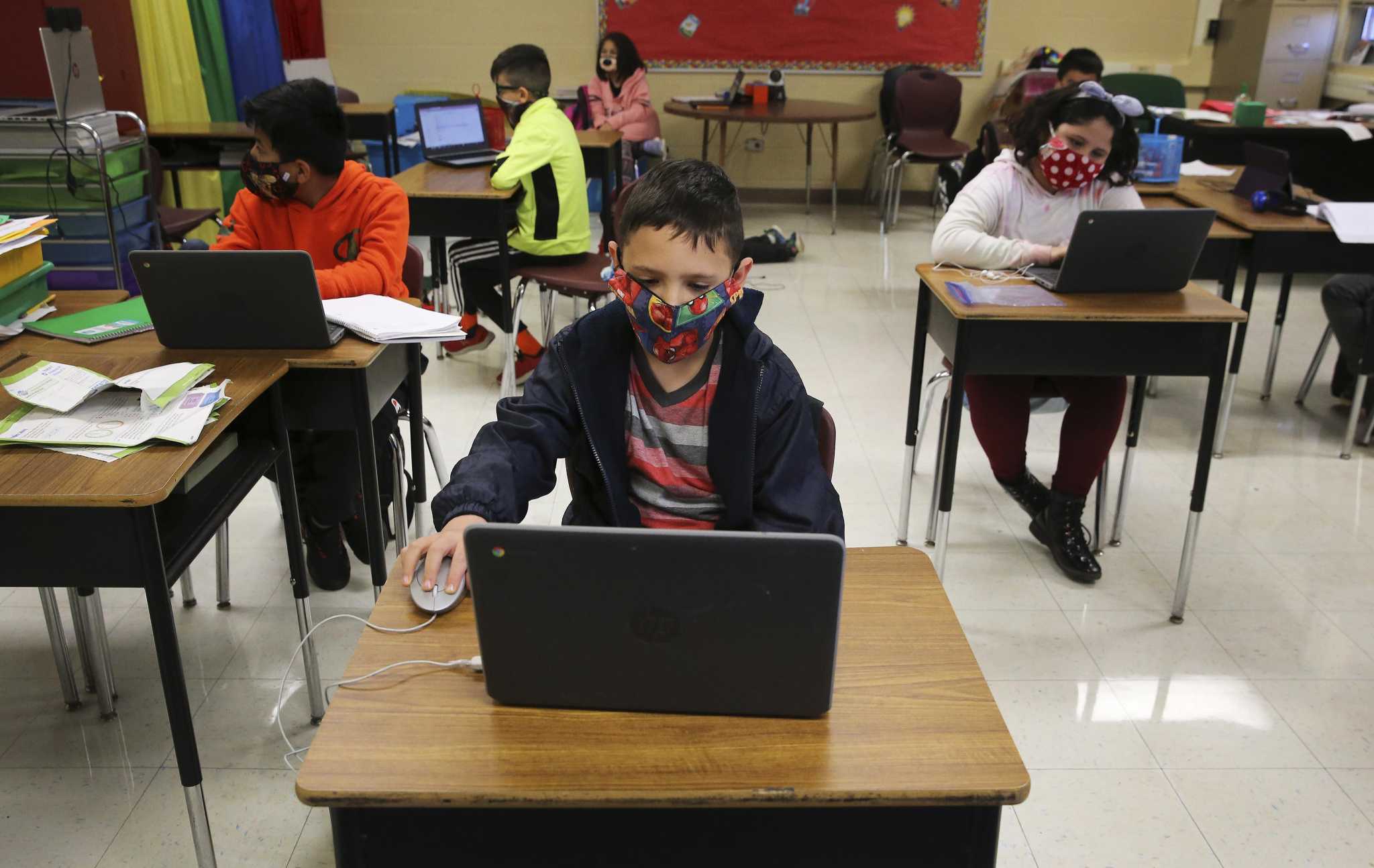 San Antonio area school leaders, facing loss of millions in state funding, plead for continued grace period - Vimarsana News