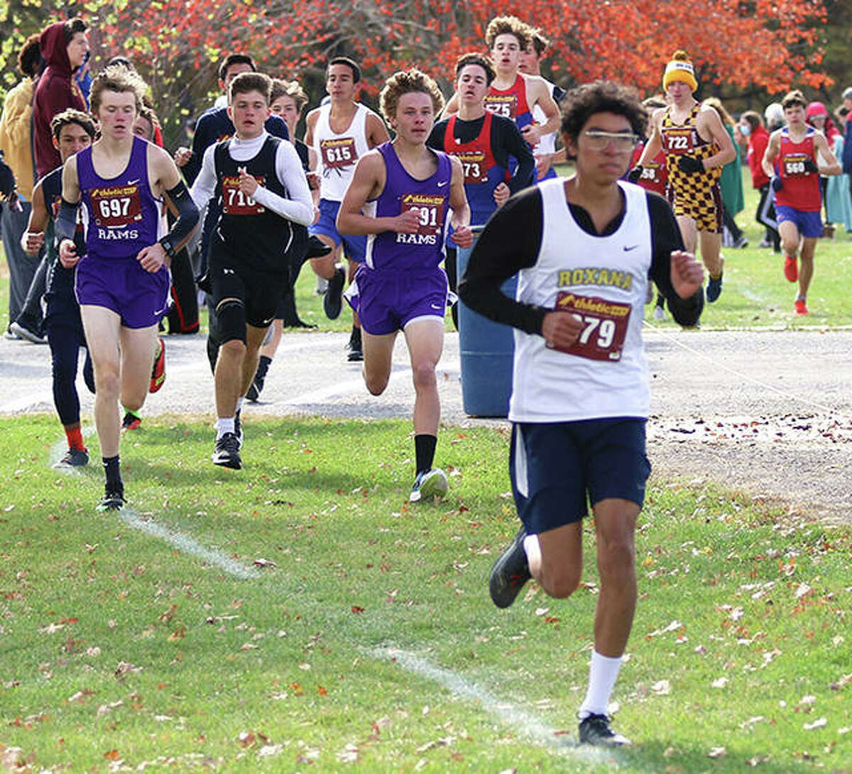 Roxana senior Carlos Ruvalcaba leads a pack of runners during the Carlinville Class 1A Regional at Loveless Park in Carlinville. Ruvalcaba and Shells sophomore Riley Doyle were honored as Roxana’s runners of the year by the Alton Road Runners Club.