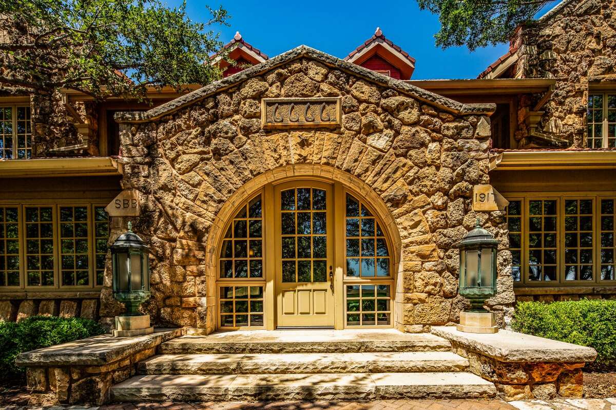 Legendary 6666 Texas Ranch On The Market For 192M After Oil Heiress 