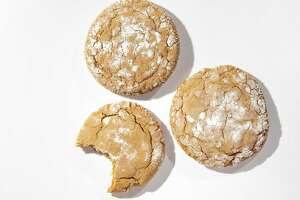 Recipe: Snowy Spice Cookies (Editor’s Pick)