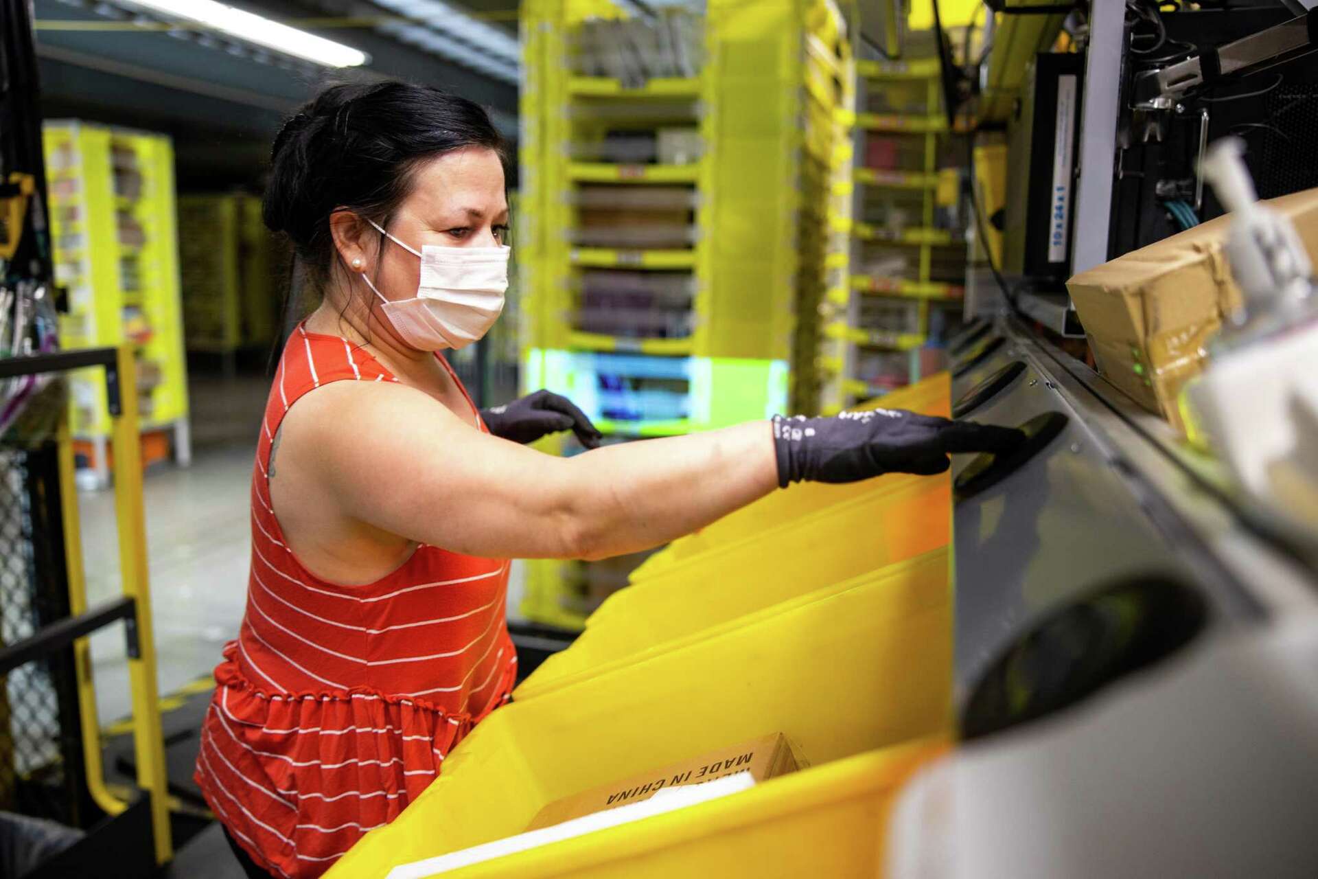 Amazon to launch new warehouse fulfillment center in Missouri City ...