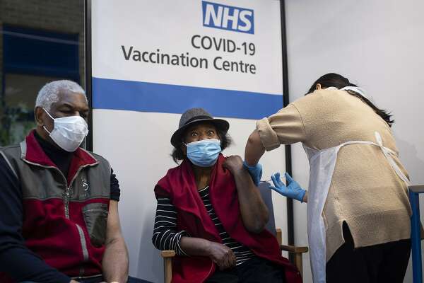 As U.K. gives first coronavirus vaccine shots, Bay Area poised to follow as  soon as next week - SFChronicle.com