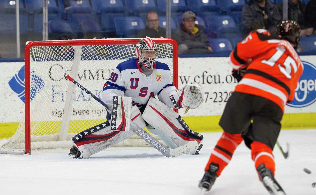 Darien's Spencer Knight, the top-rated, draft-eligible goaltender in North America, is expected to be a first-round pick at tonight's NHL Entry Draft in Vancouver.