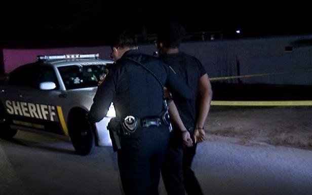 Hammer-wielding intruder in New Caney shot dead by house sitter - Vimarsana News