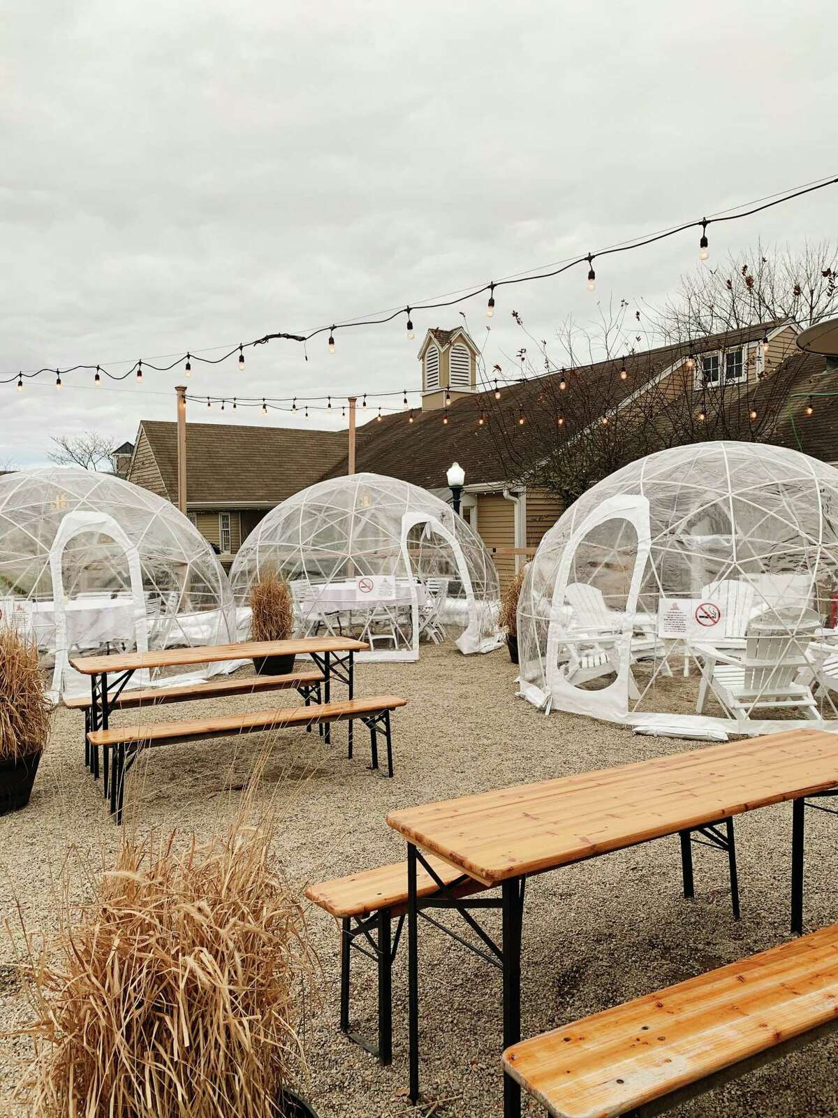 Igloos are keeping CT brew pubs flowing in cold weather