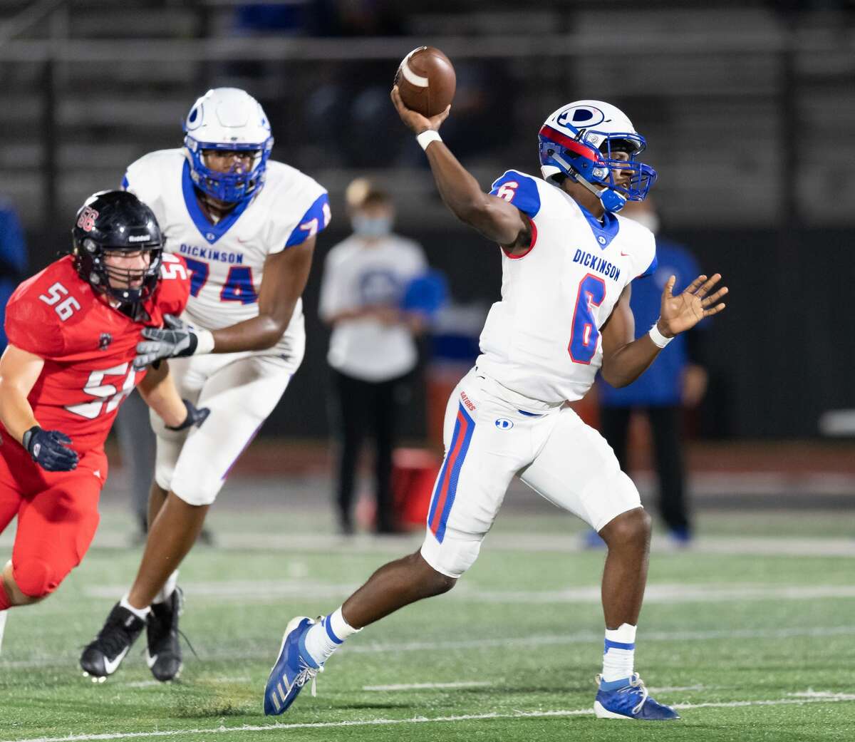 Dawson takes down Dickinson in bidistrict round