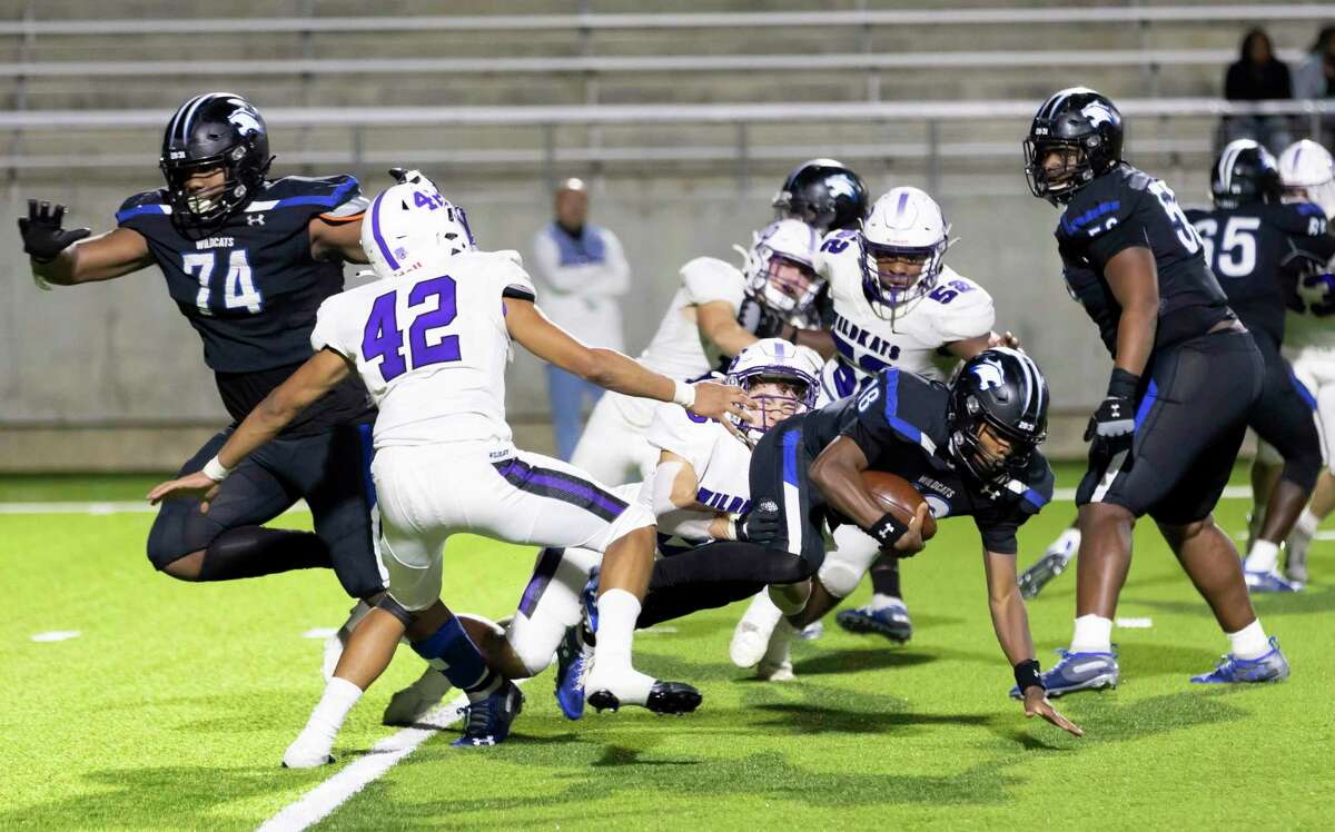 Dekaney eliminates Willis in bi-district round