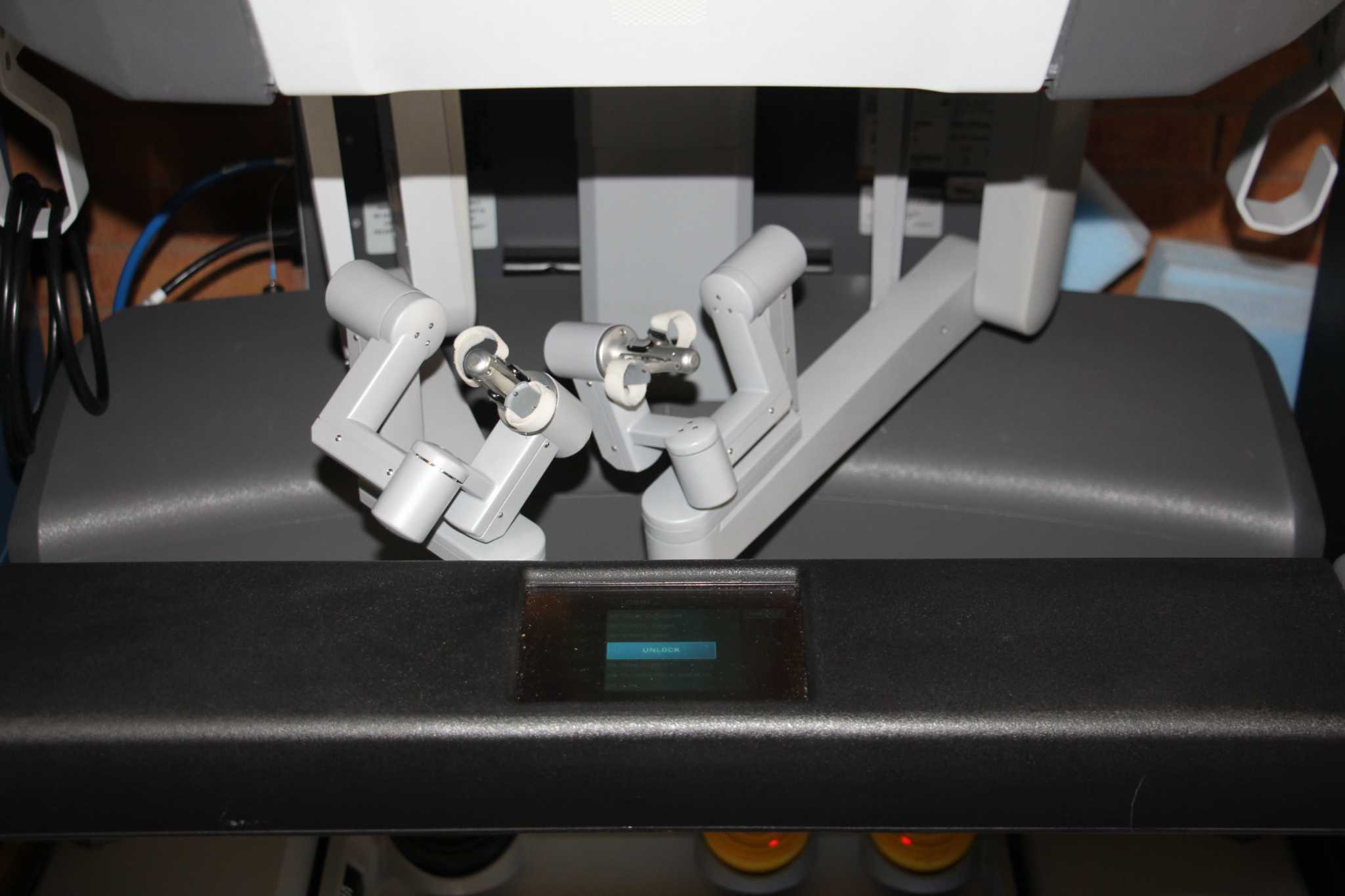 How are robots changing the way surgery is performed at rural hospitals? - Vimarsana News