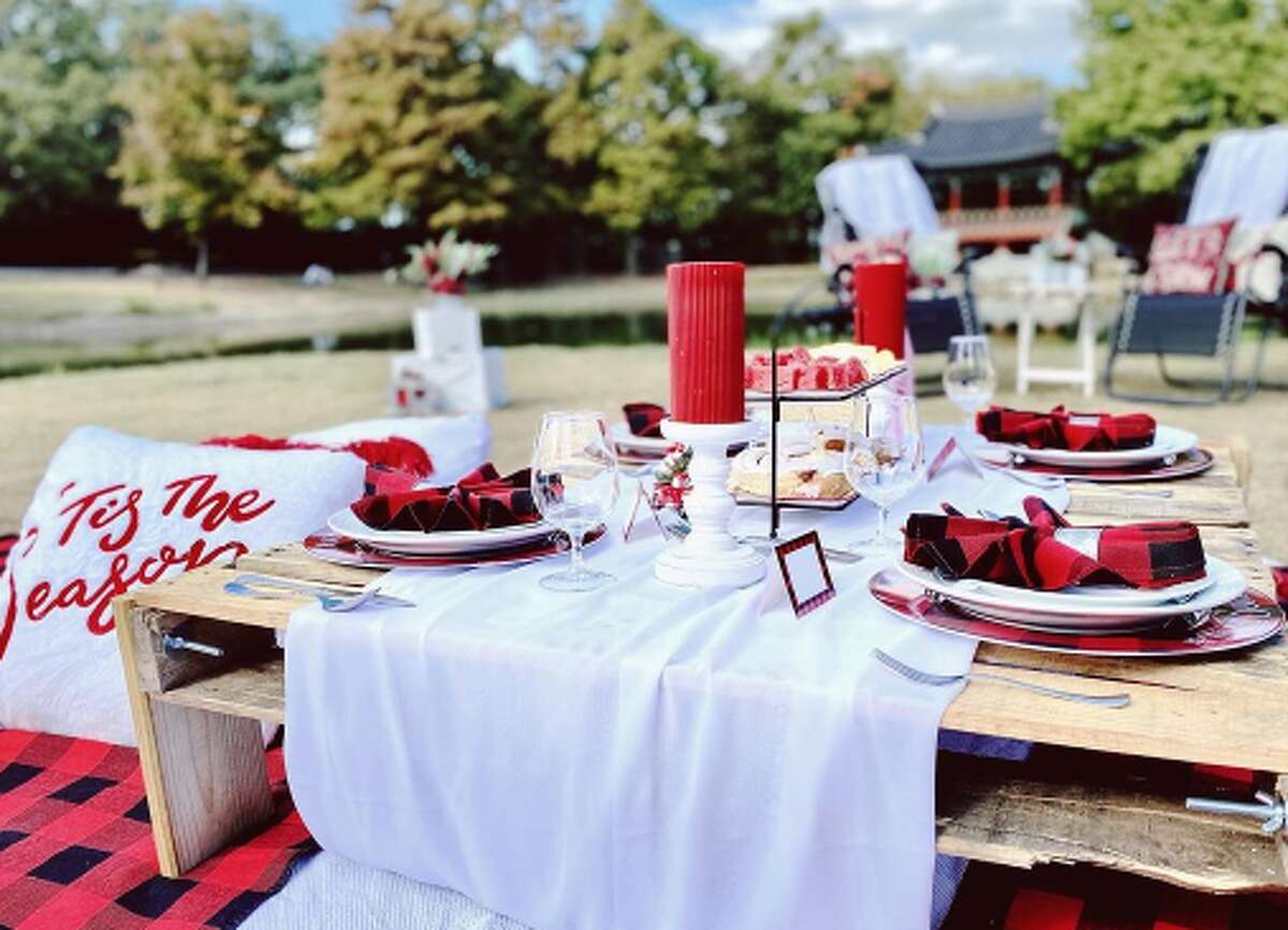 Luxury picnics are a thing now. Here's how to order yours.