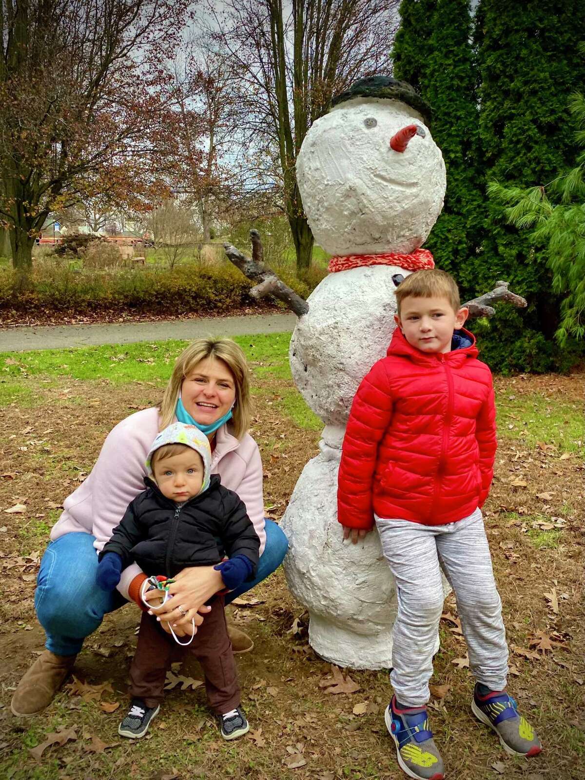 Beardsley Zoo’s new Winter Wonderland Walk a fun addition, with festive