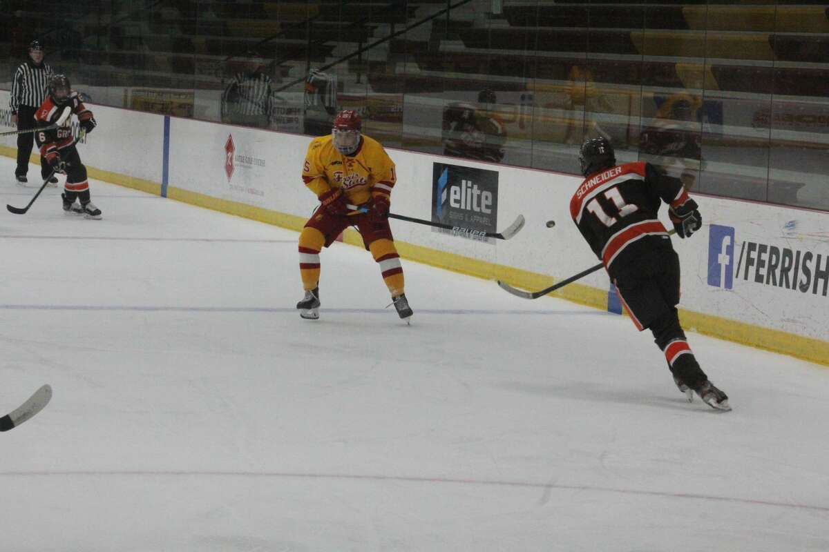 Bowling Green hockey team makes it two straight over Ferris State