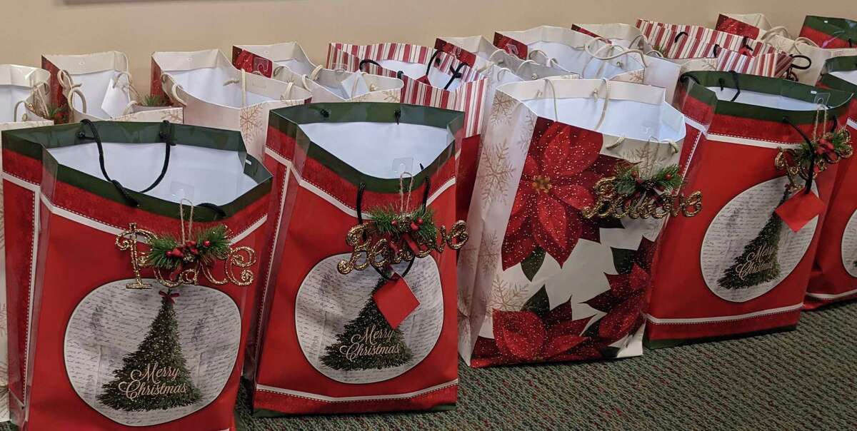 The Bridgewater Hilltop Center recently delivered some Christmas cheer to 25 seniors. Volunteers distributed gift bags full of personal and fun items along with poinsettias donated by Maywood Gardens. Bonnie Kaczowski, Theresa Angell, Matt Devito, Mo McCauley, Rudy Simari and Julie Stuart delivered the holiday treats to local residents.