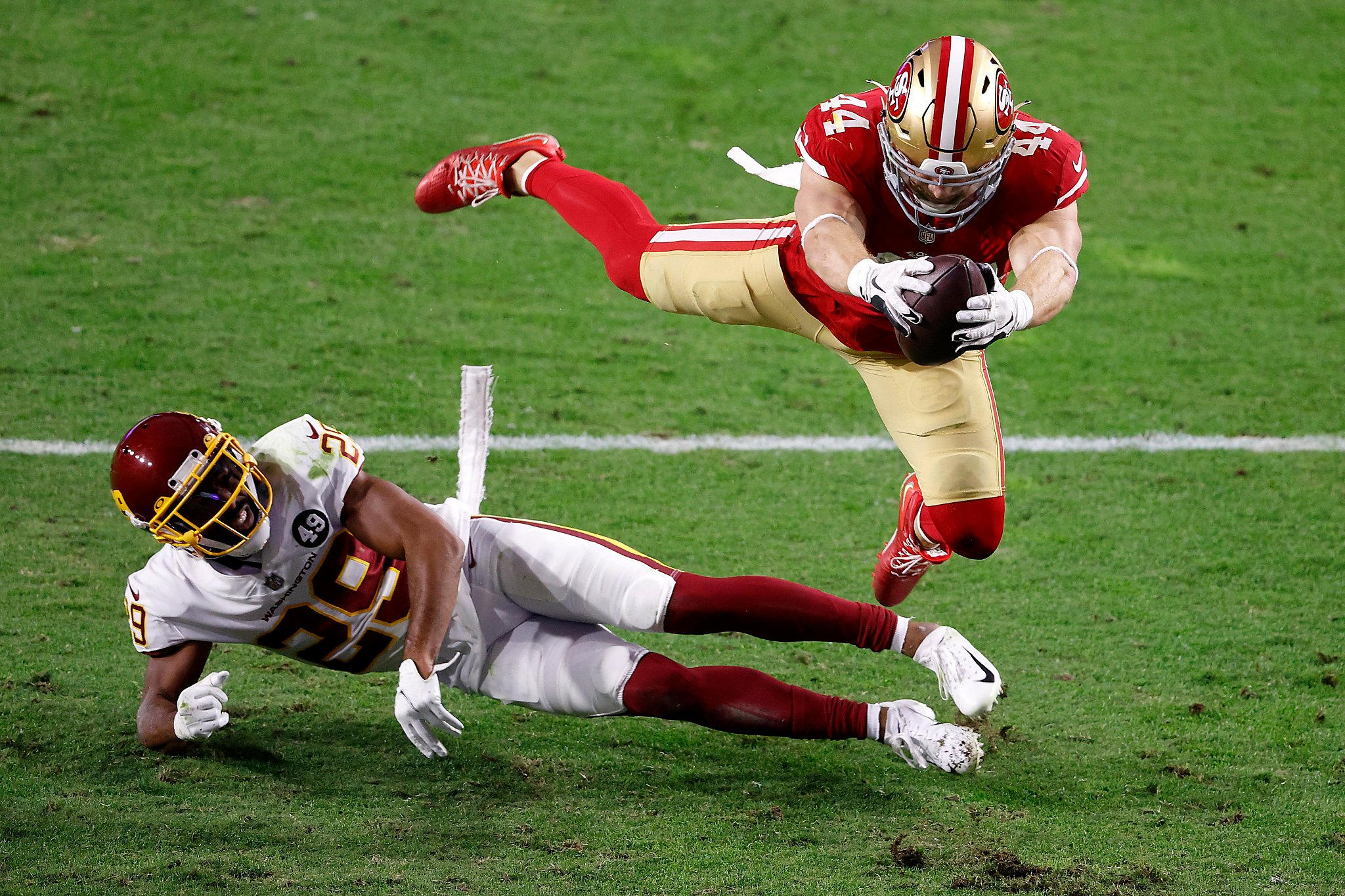 49ers' loss to Washington begins fittingly, likely ends playoff chances