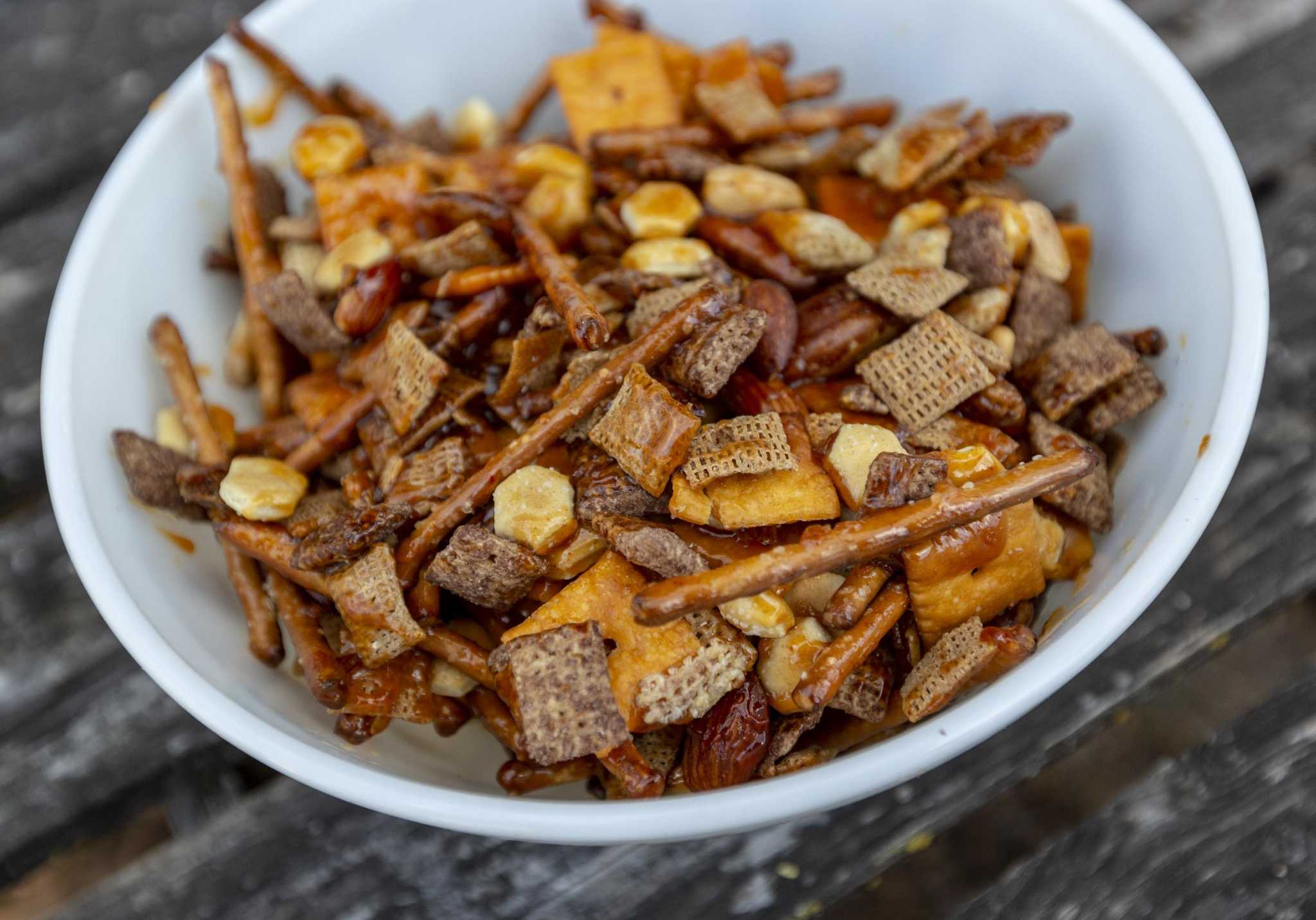 Recipe Smoked Sweet and Spicy Chex Party Mix
