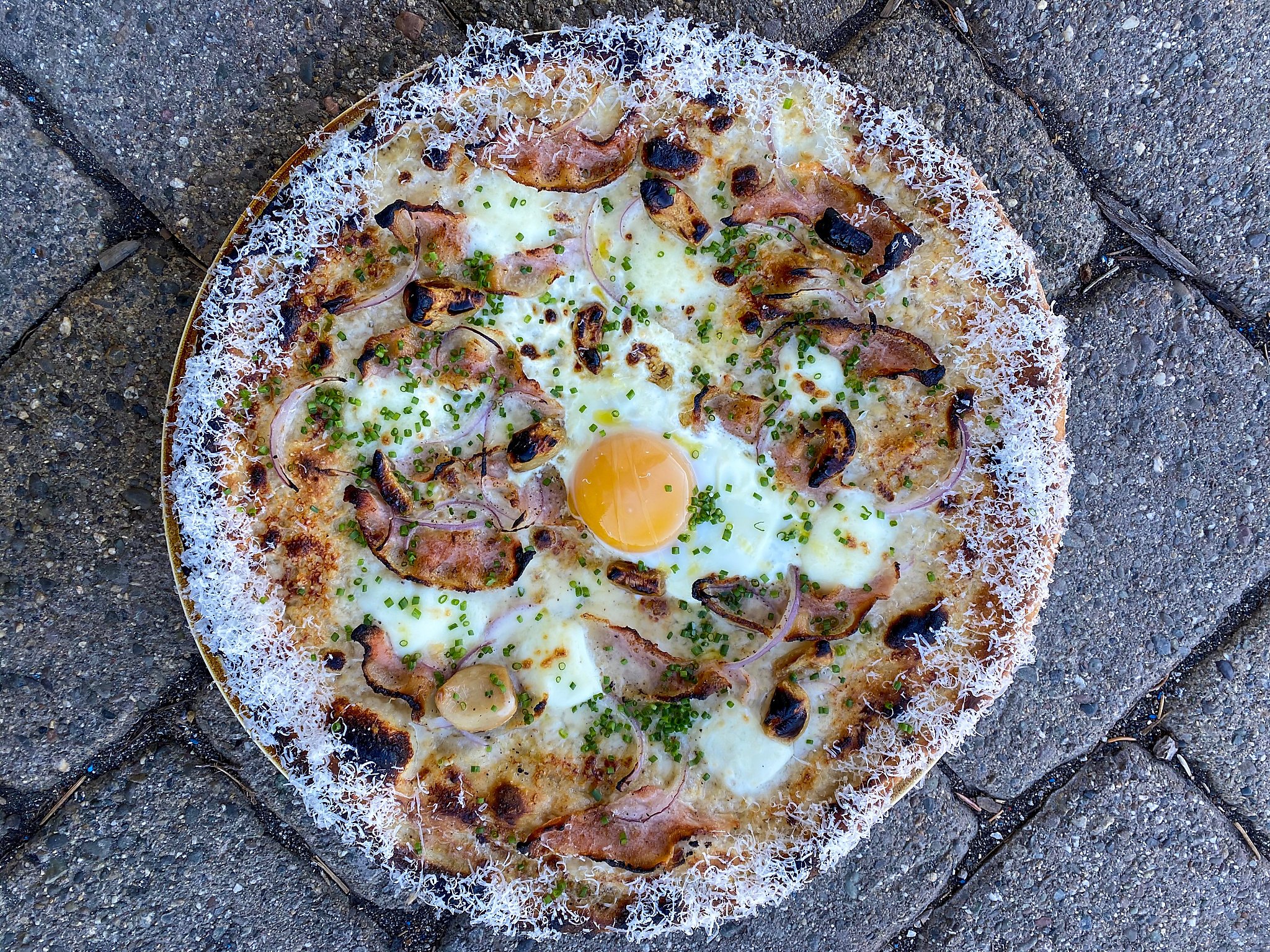 Cheese-dusted pizza crusts are popping off in the Bay Area - Vimarsana News