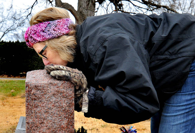 Wreaths Across America resumes in Glen Carbon - Vimarsana News