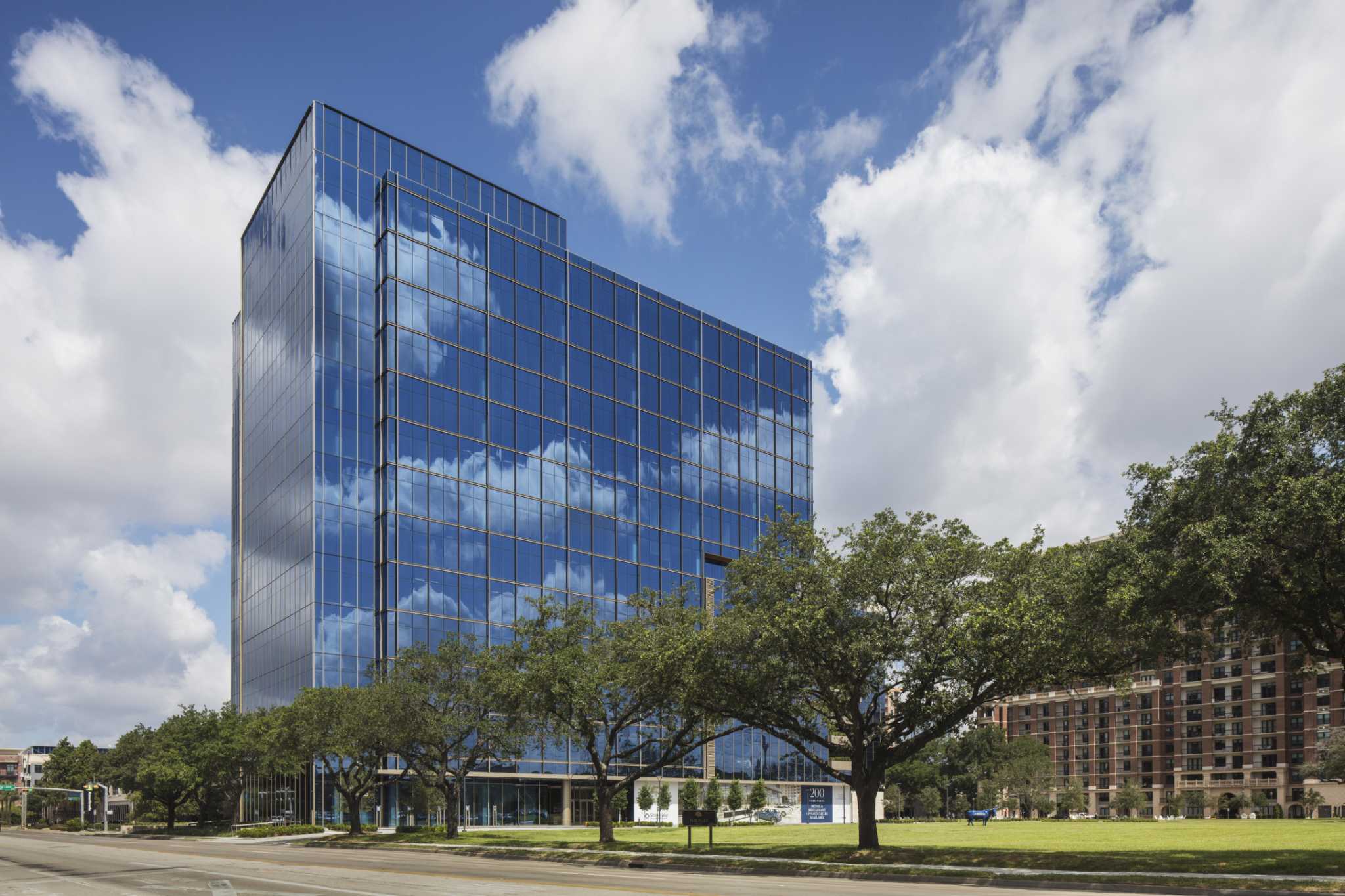 JLL to consolidate Houston operations to River Oaks office tower - Vimarsana News