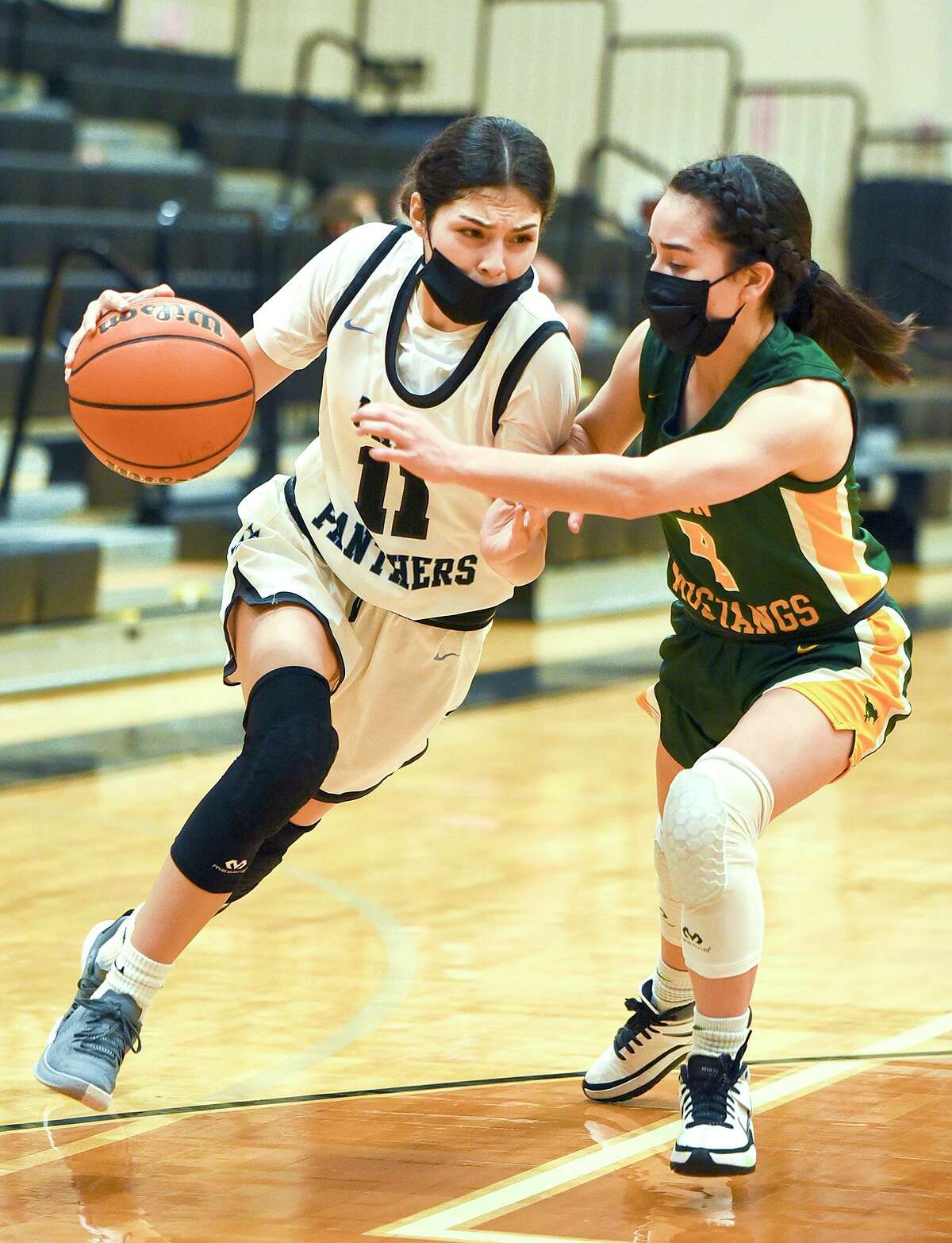 Bridgette Tella finished with nine points Tuesday as United South beat Nixon 64-32 to stay undefeated in district play.