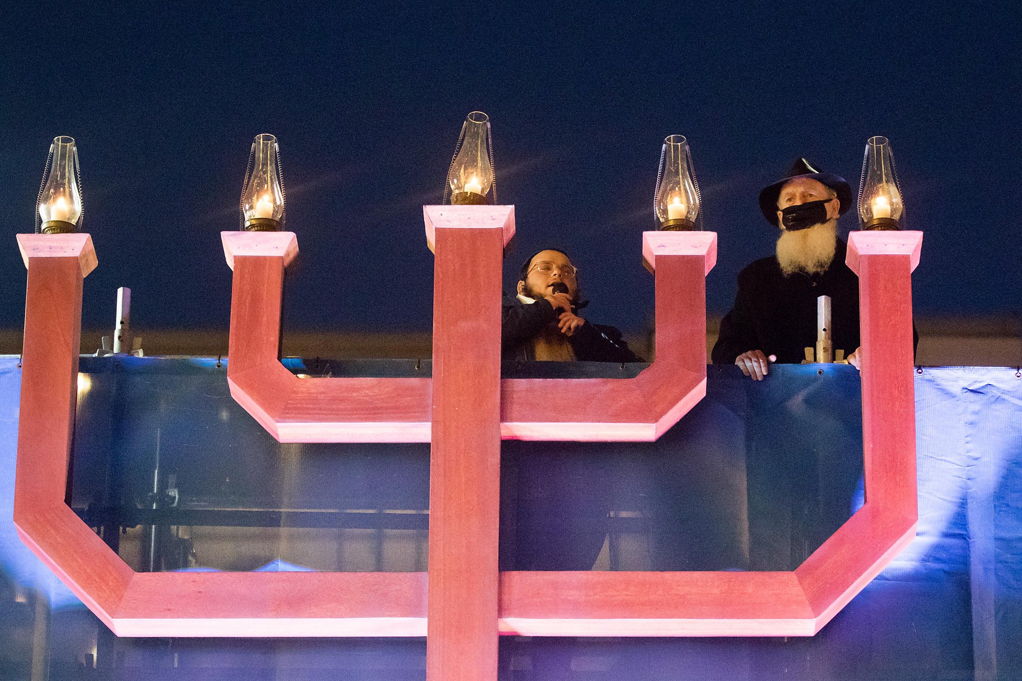 Menorah to Be Lit at Sunday Night Giants Game