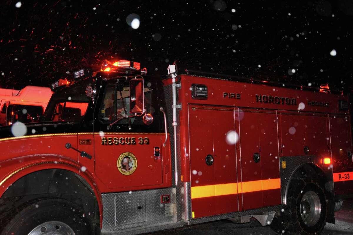 Wreaths Across America convoy gets a snowy in CT