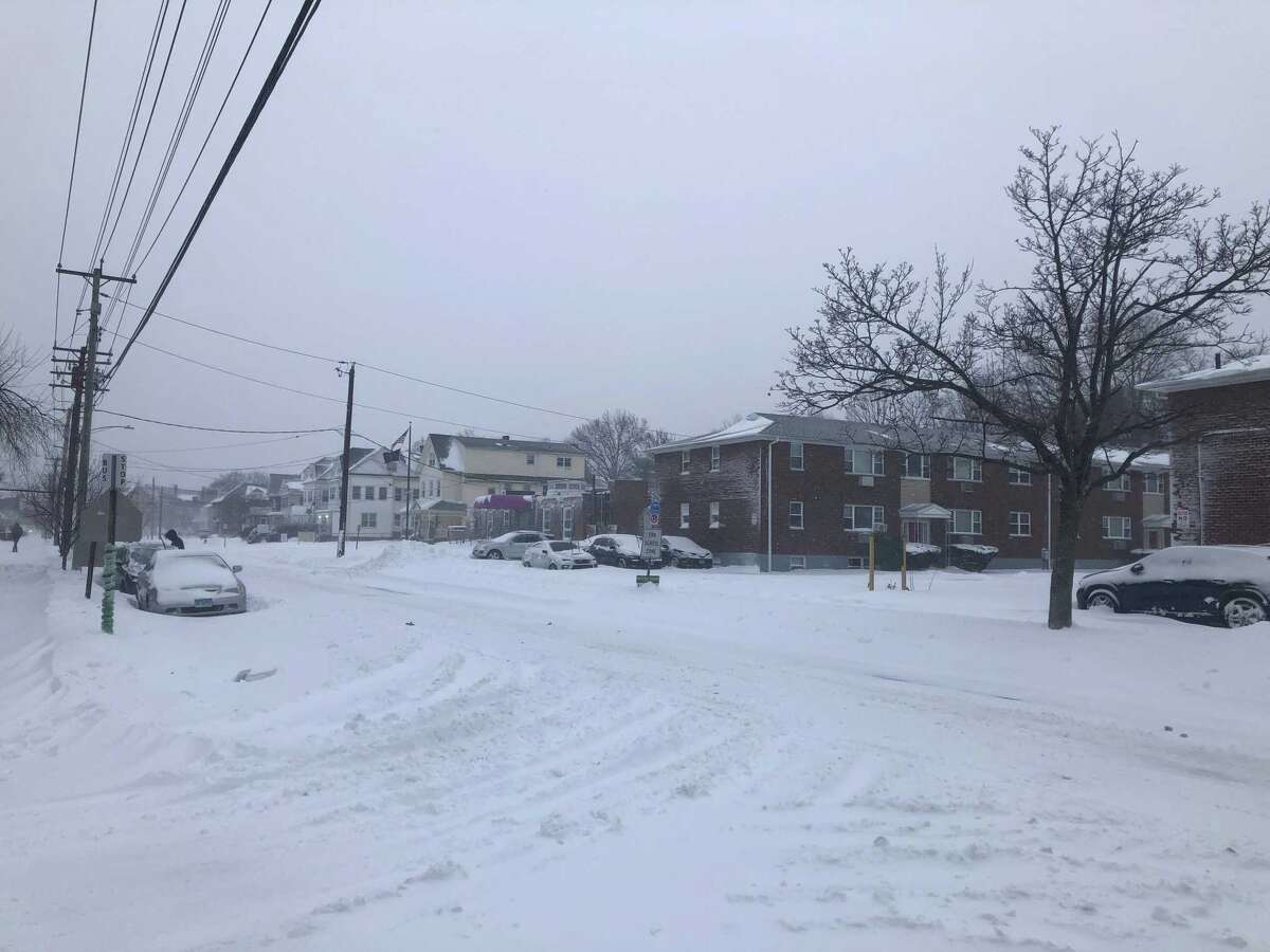 Greater New Haven 'all handson' digging out after storm blasts region