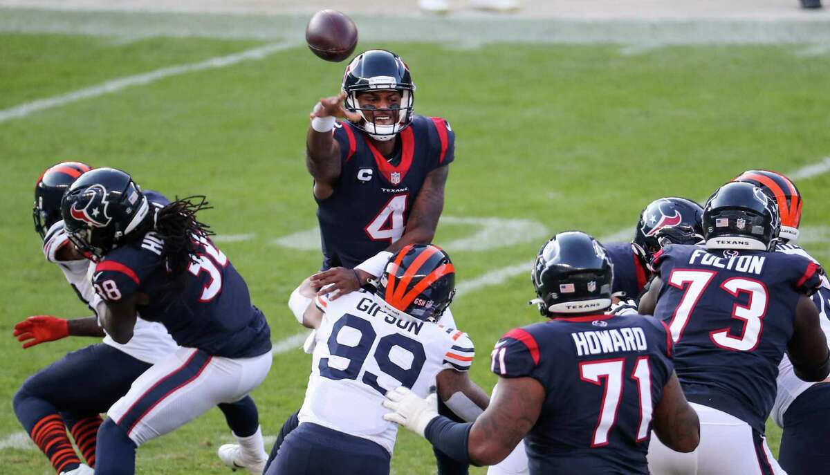 Deshaun Watson, passing against the Bears on Sunday, is not going to take the rest of the season off.