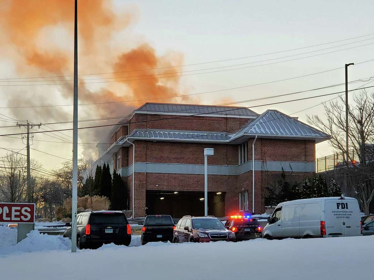 Greenwich police Driver dies after car crashes into store, catches fire