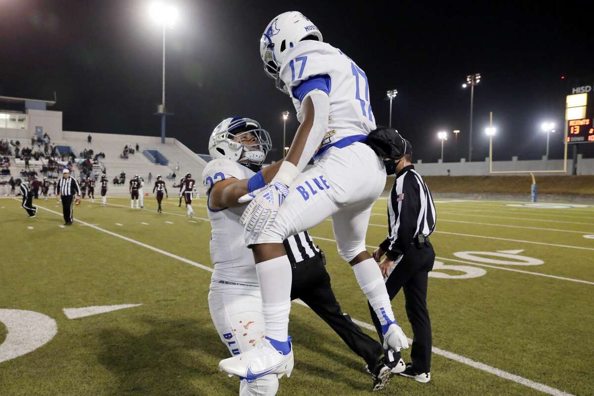 Katy Taylor Overcomes Heights To Advance To Regional Semifinal Katy Taylor Overcomes Heights To Advance To Regional Semifinal