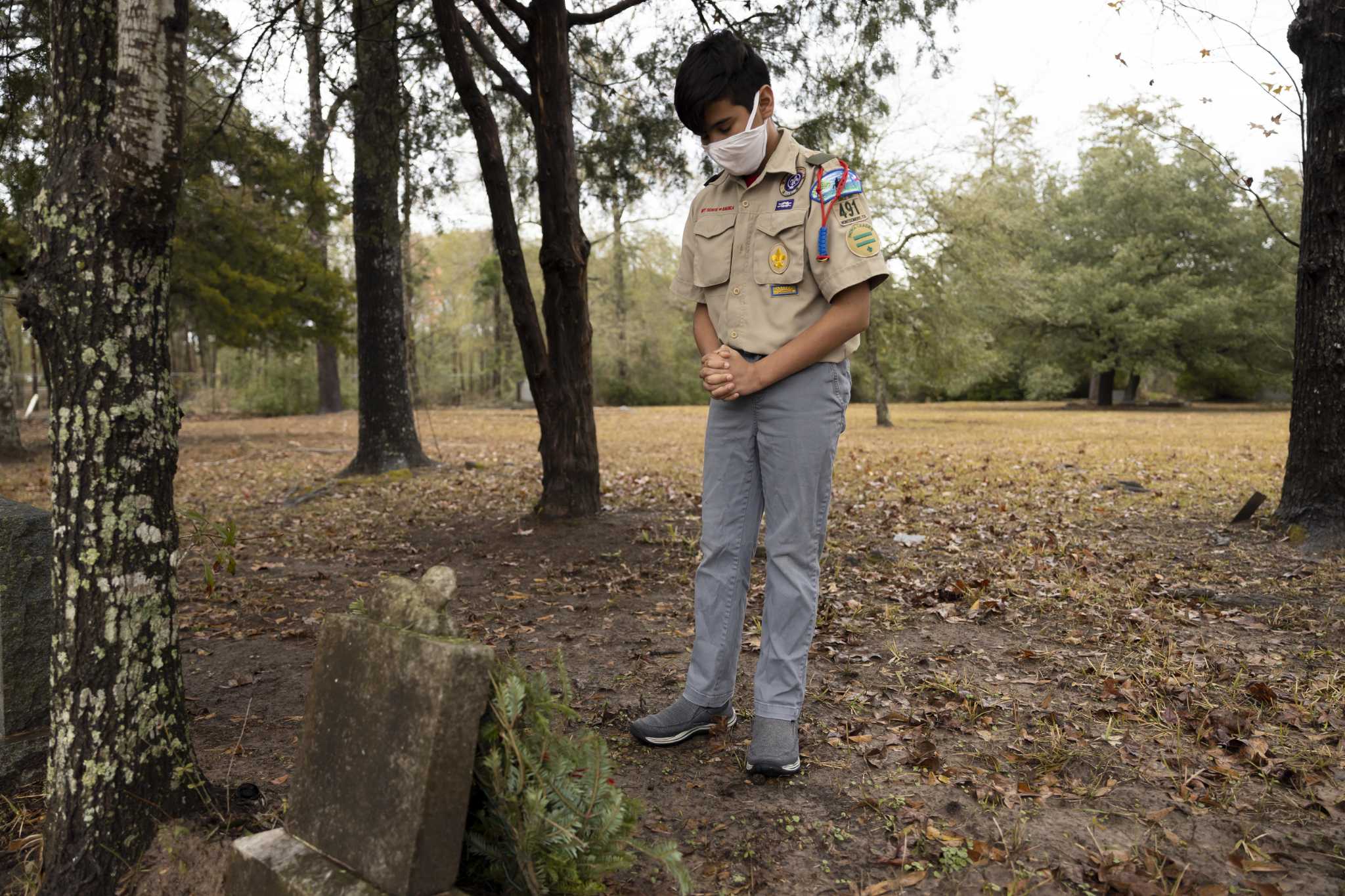 Wreaths Across America honors veterans buried at Conroe's Oakwood Cemetery - Vimarsana News