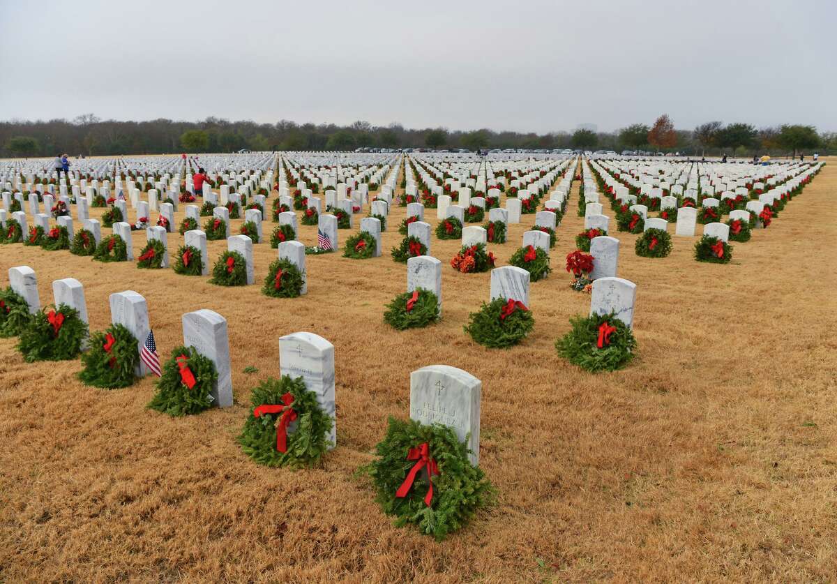 Wreaths Across America honors veterans laid to rest at Fort Sam Houston