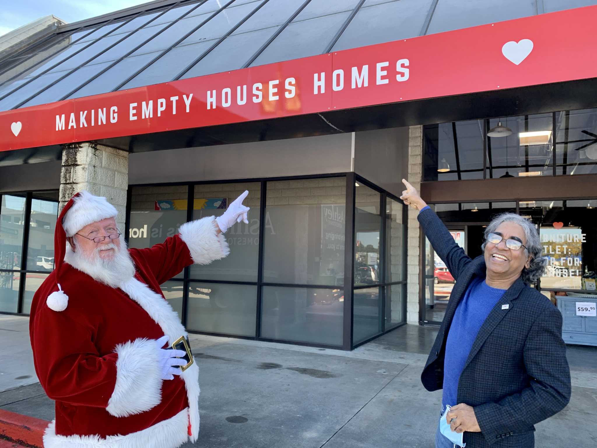 Houston Furniture Bank to give away bedding sets as charity effort