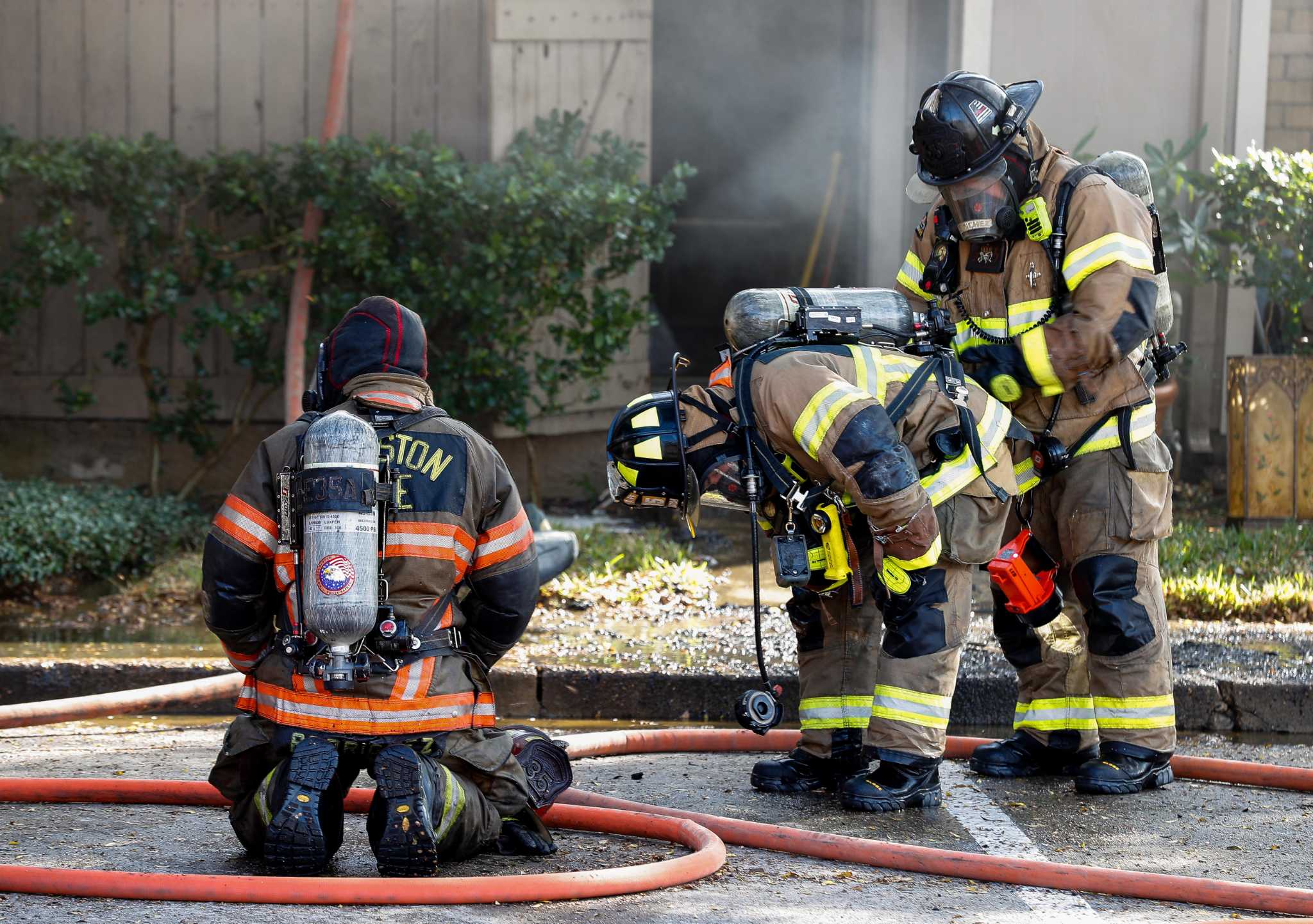 Houston vaccinated 6,000 COVID-19 vaccines for firefighters and healthcare professionals