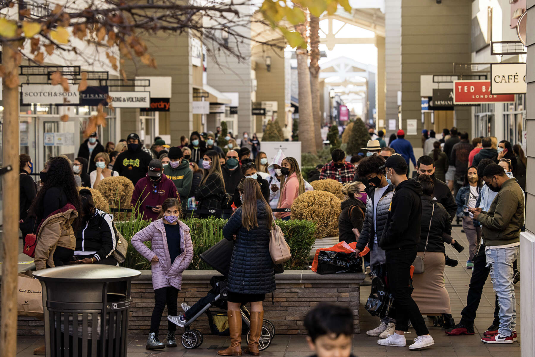 Livermore outlets packed despite stay 