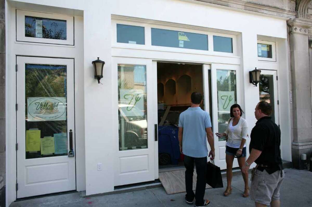 Surge of eateries hits avenue