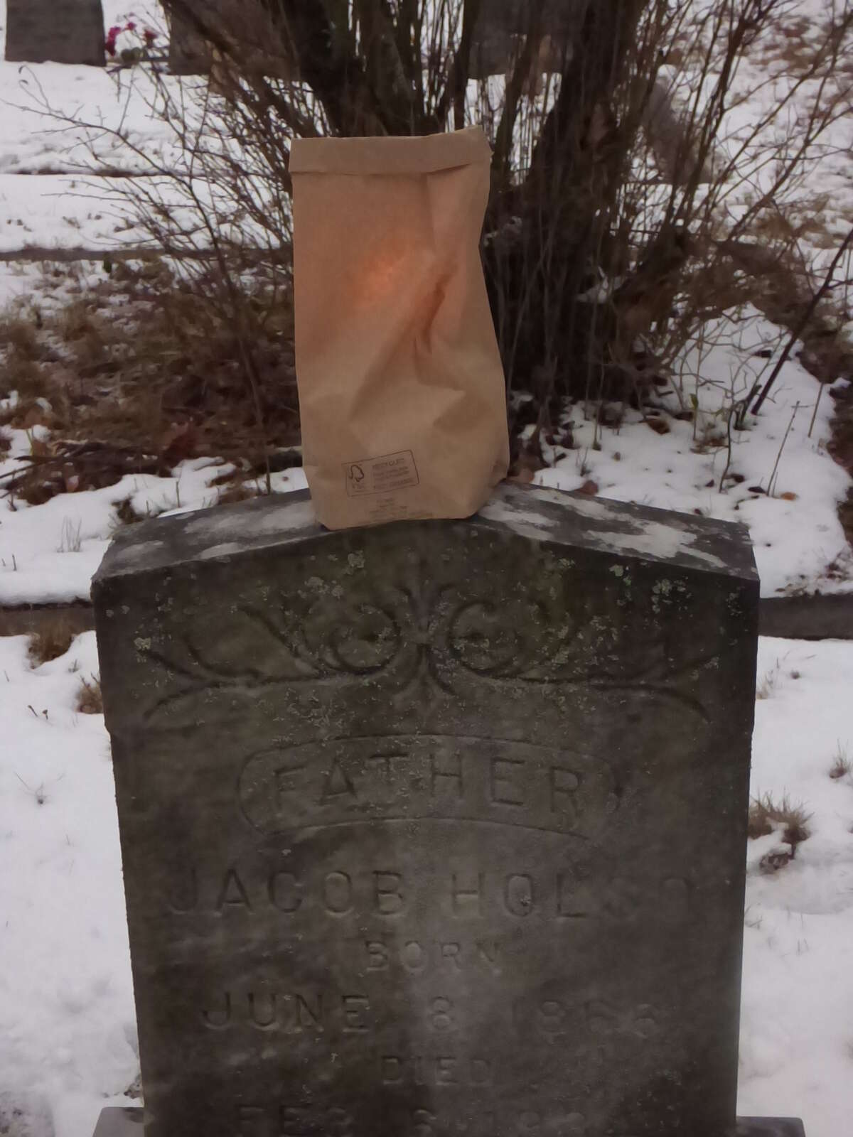 Winter Solstice observance held at Kaleva cemetery